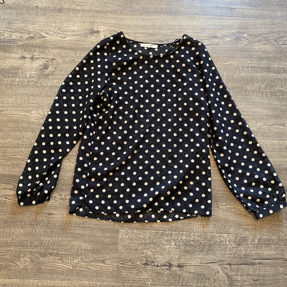 Black and white polka dot textured long sleeve